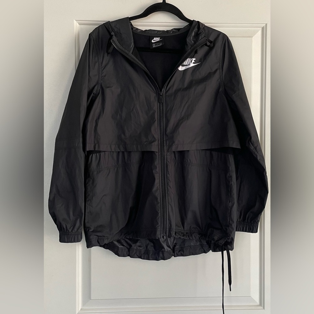 Nike Women’s Black Hooded Windbreaker Jacket (Has Small Flaw)